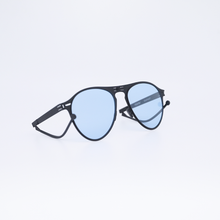 Charger l'image dans la galerie, Earhart in Matte Black / Light Blue