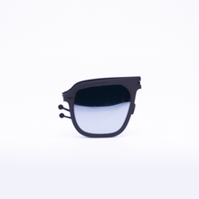 Charger l'image dans la galerie, Virgil in Matte Black / Silver Mirror