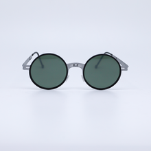 Charger l'image dans la galerie, Planet in Brush Silver /Black/ G15